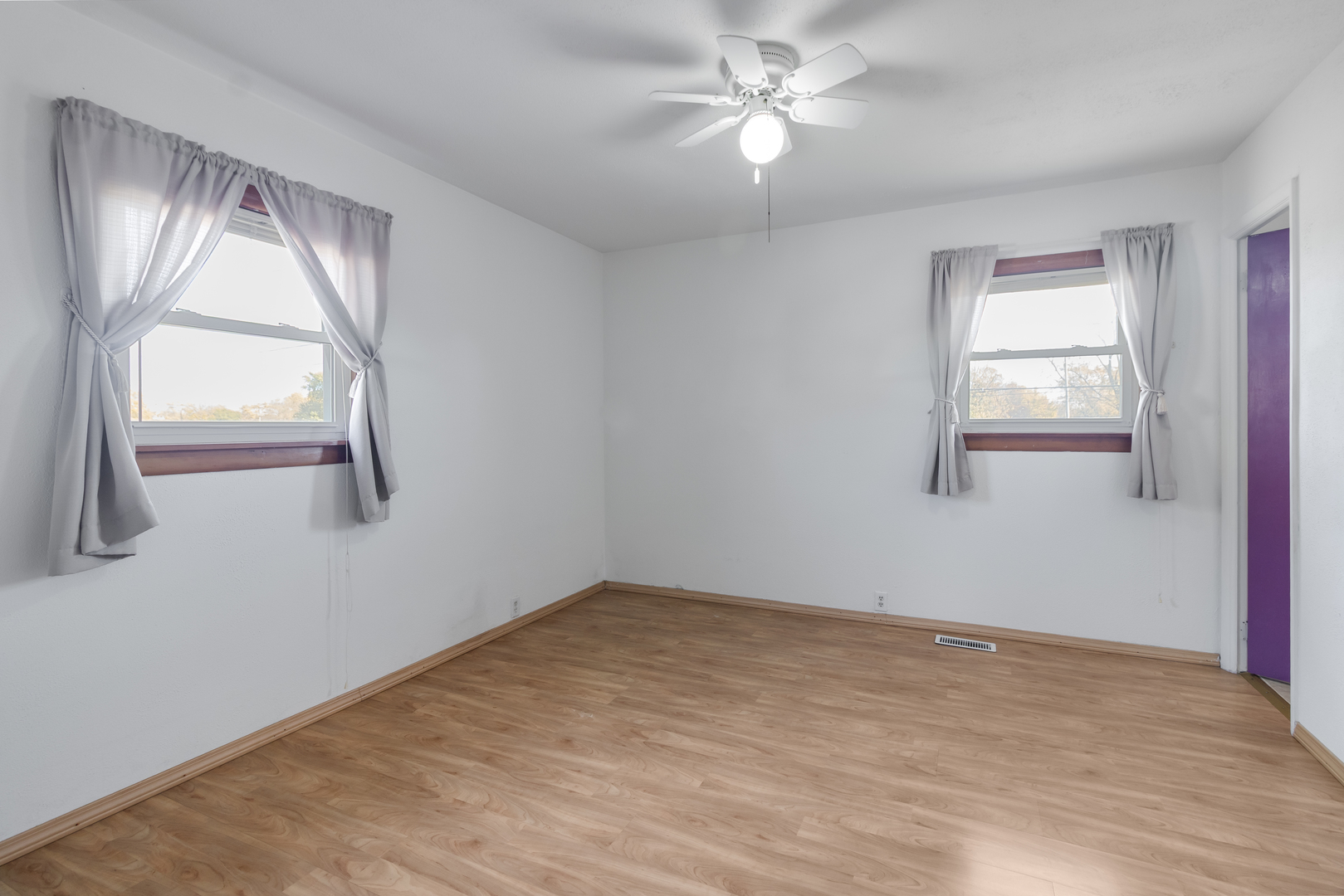 467 Arnold Avenue, Romeoville, IL 60441