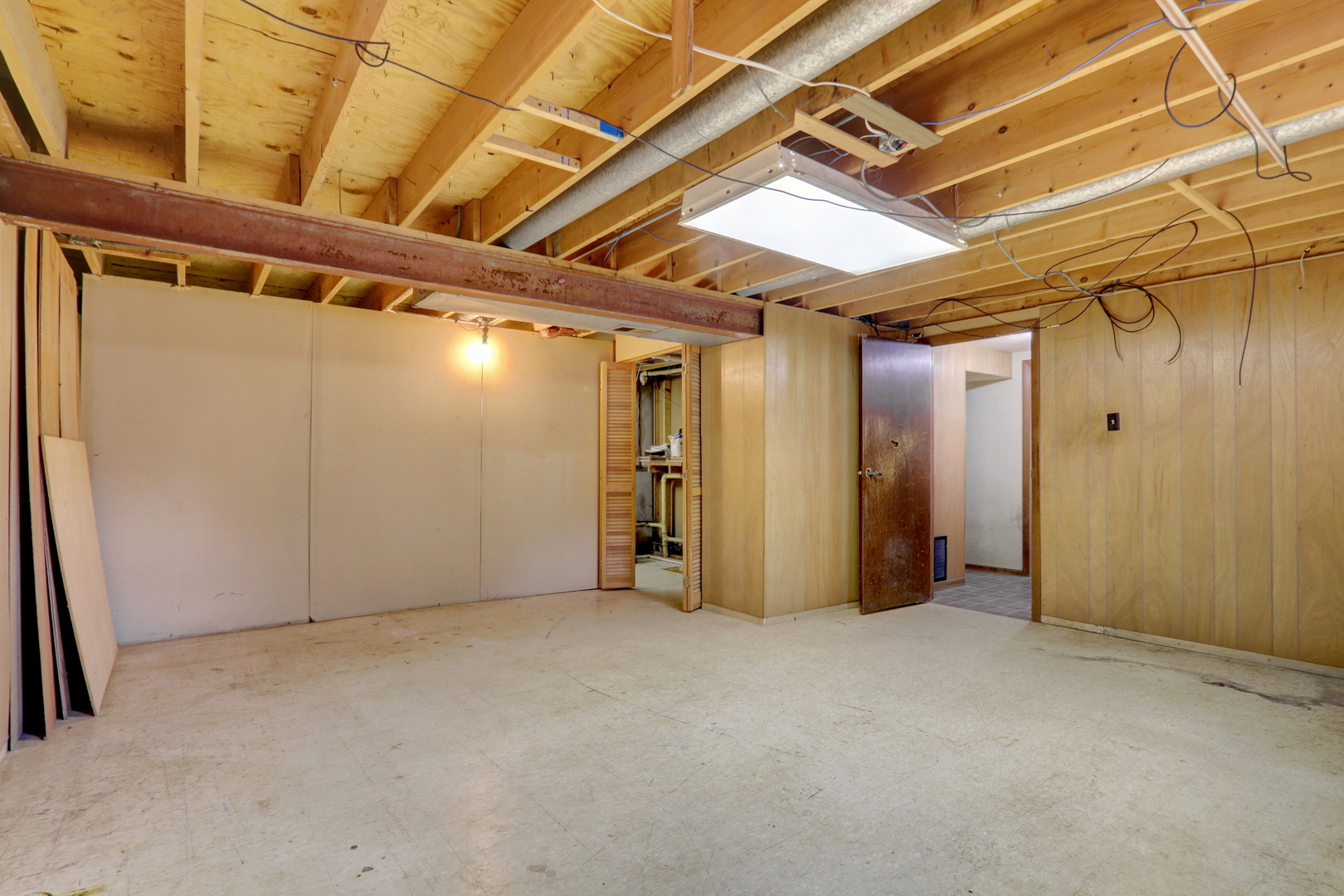 918 Ronald Terrace, Round Lake Beach, IL 60073