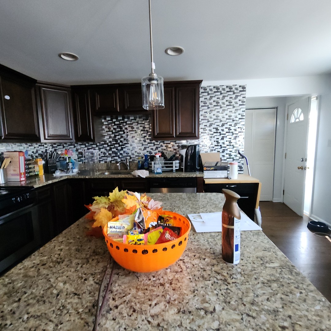 4129 W 90th Street, Hometown, IL 60456