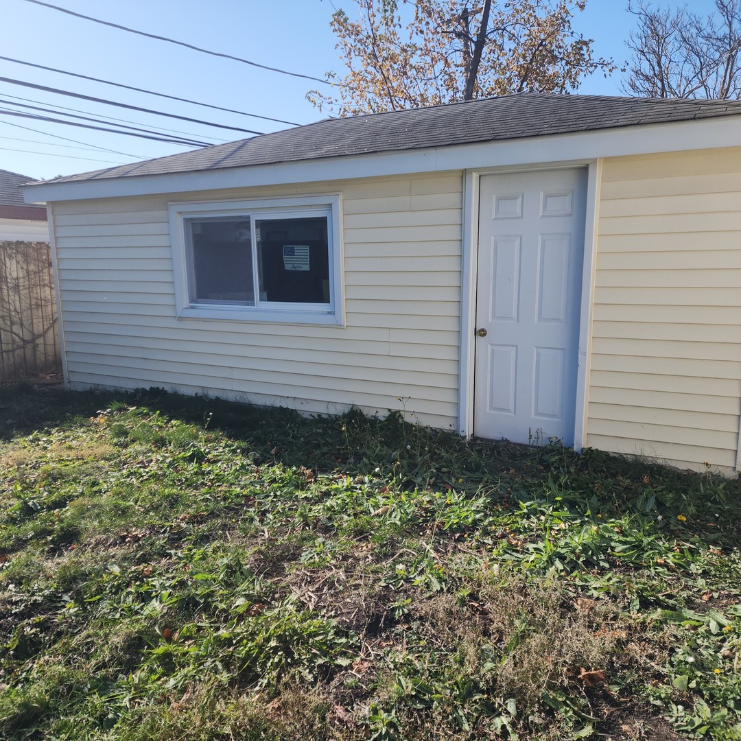 4129 W 90th Street, Hometown, IL 60456