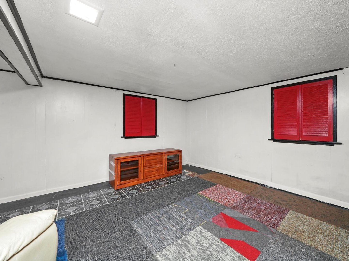 2136 Bristol Avenue, Westchester, IL 60154