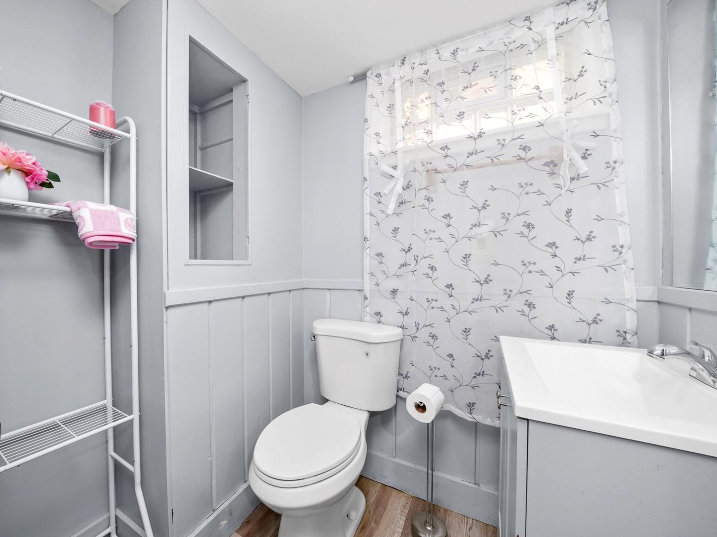 2136 Bristol Avenue, Westchester, IL 60154