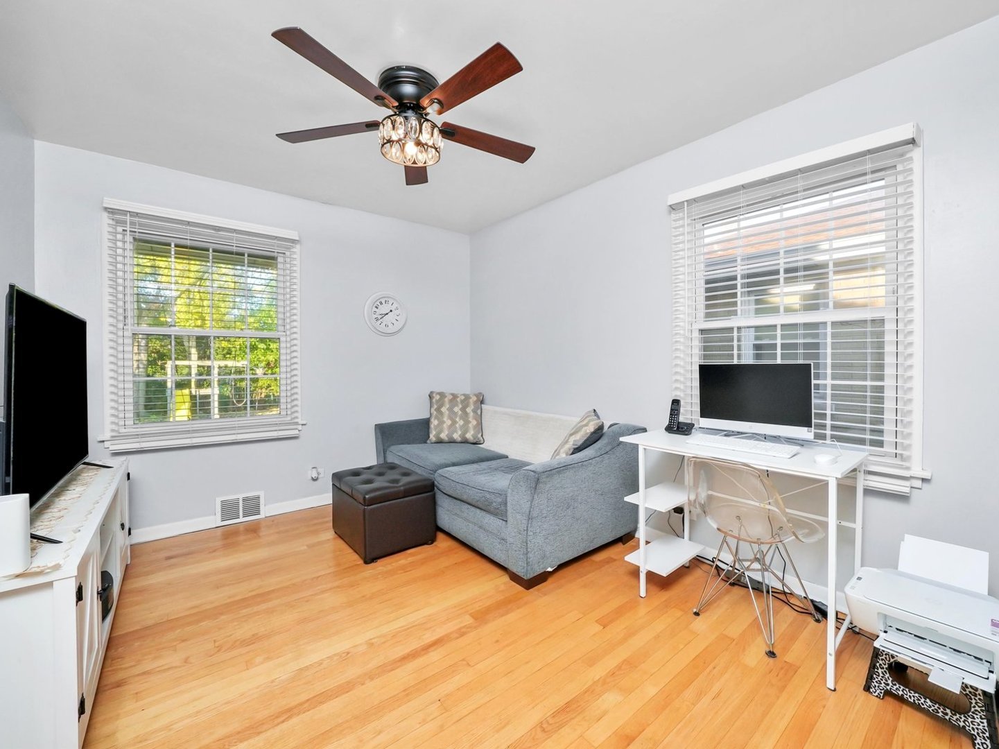 2136 Bristol Avenue, Westchester, IL 60154