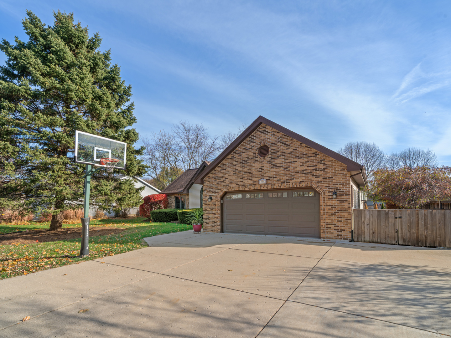 304 Sanders Court, Yorkville, IL 60560