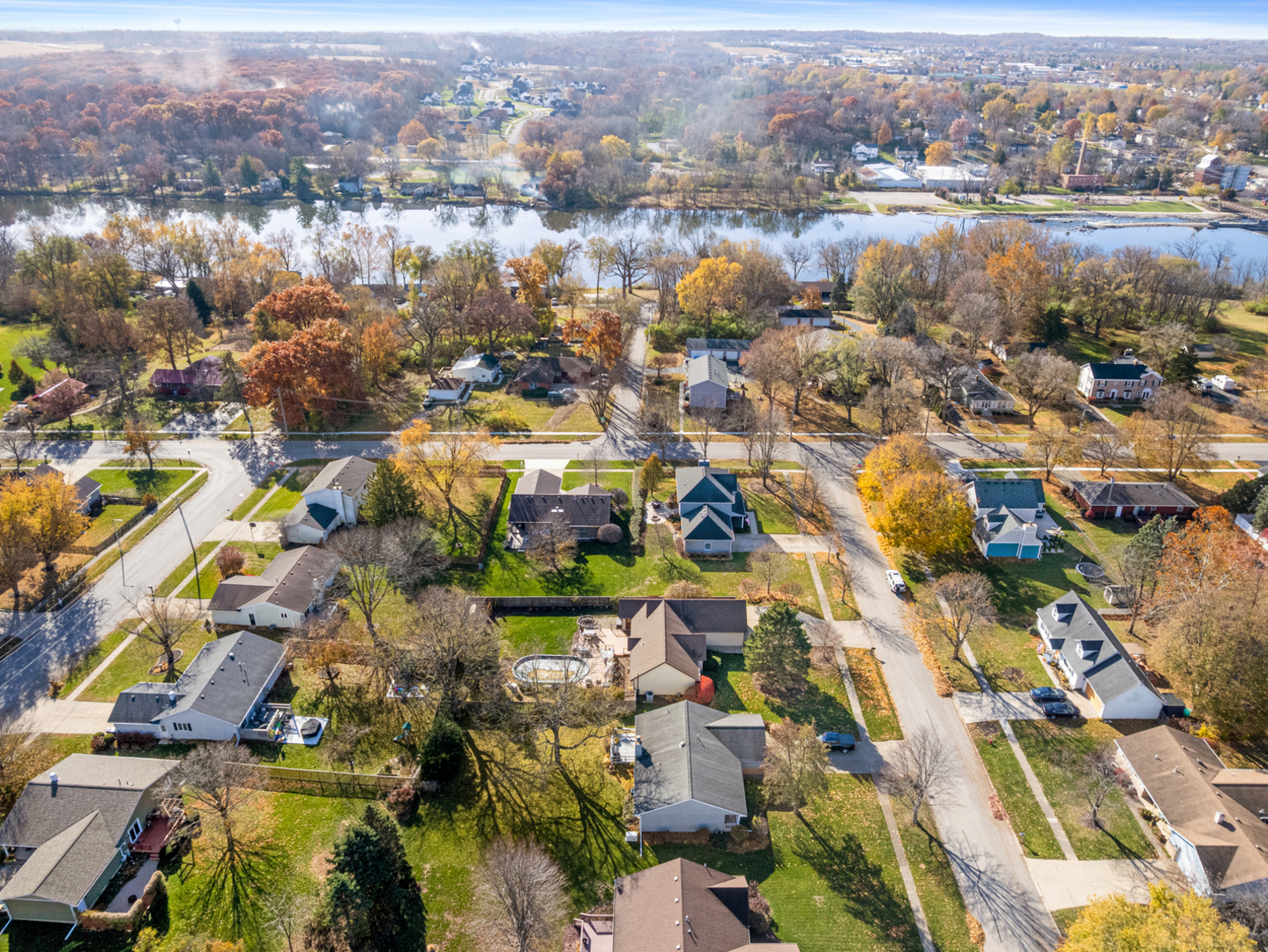 304 Sanders Court, Yorkville, IL 60560