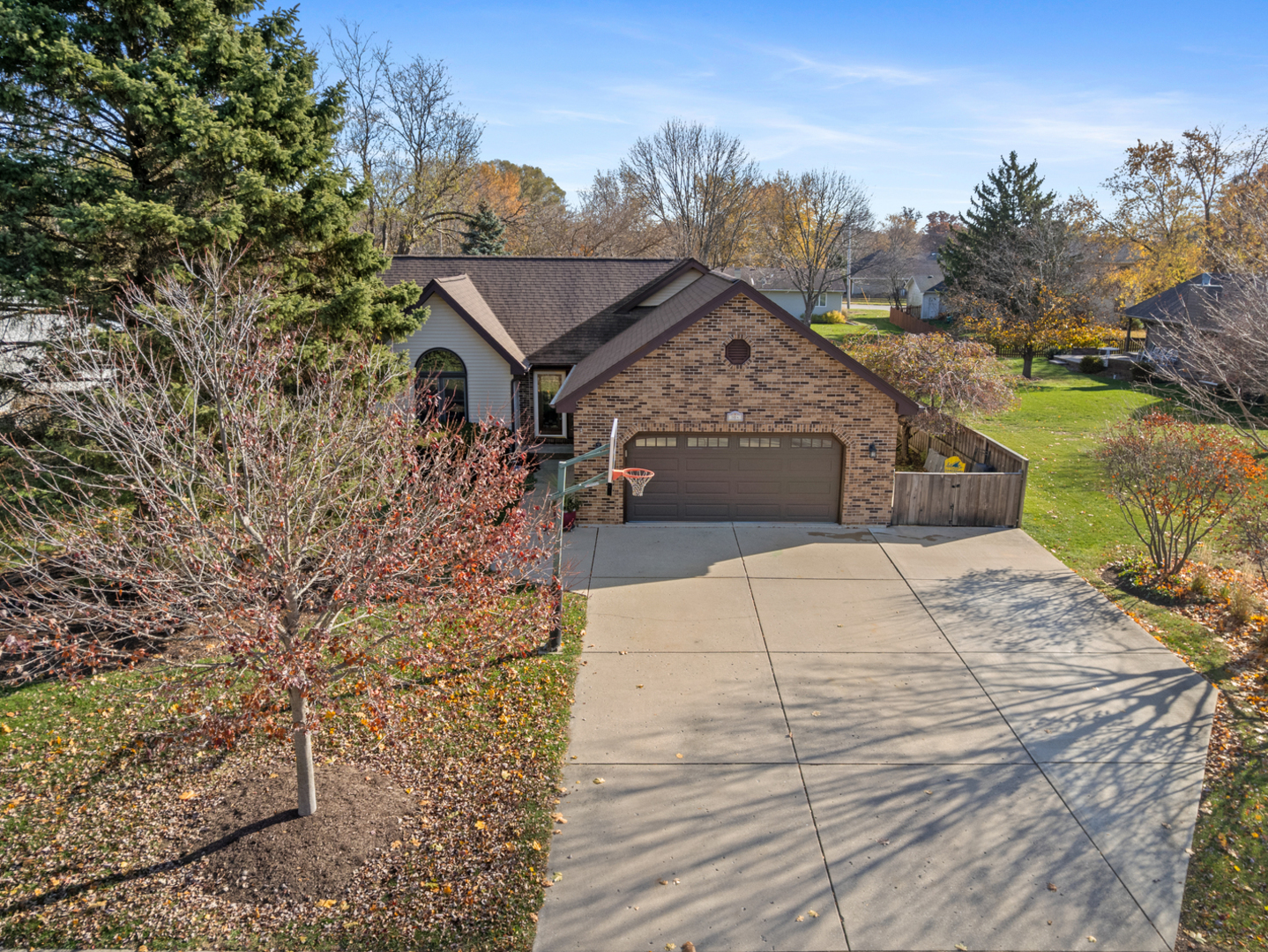 304 Sanders Court, Yorkville, IL 60560