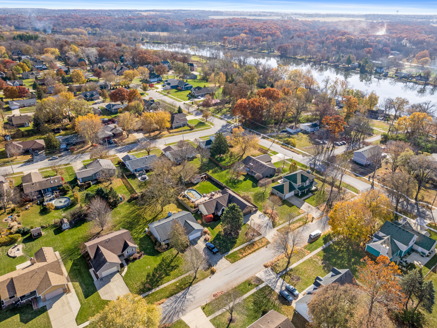 304 Sanders Court, Yorkville, IL 60560