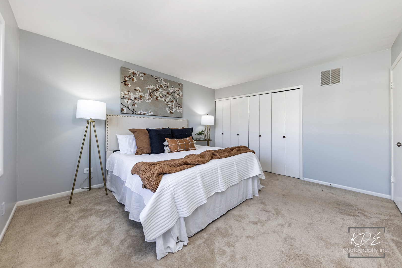 1748 Prentiss Drive, Downers Grove, IL 60516