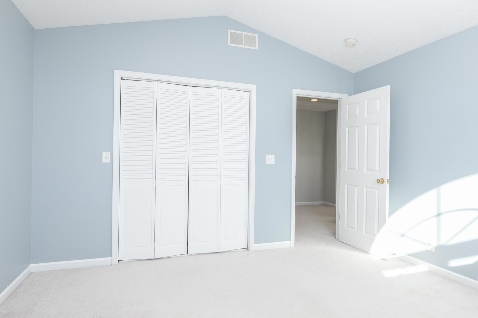 26 Brunton Court, Bloomington, IL 61704