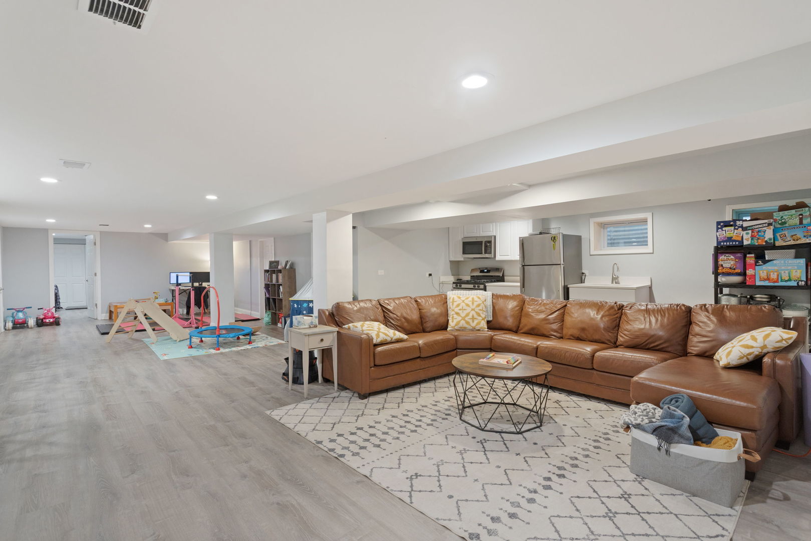 864 Saint Andrews Way, Frankfort, IL 60423