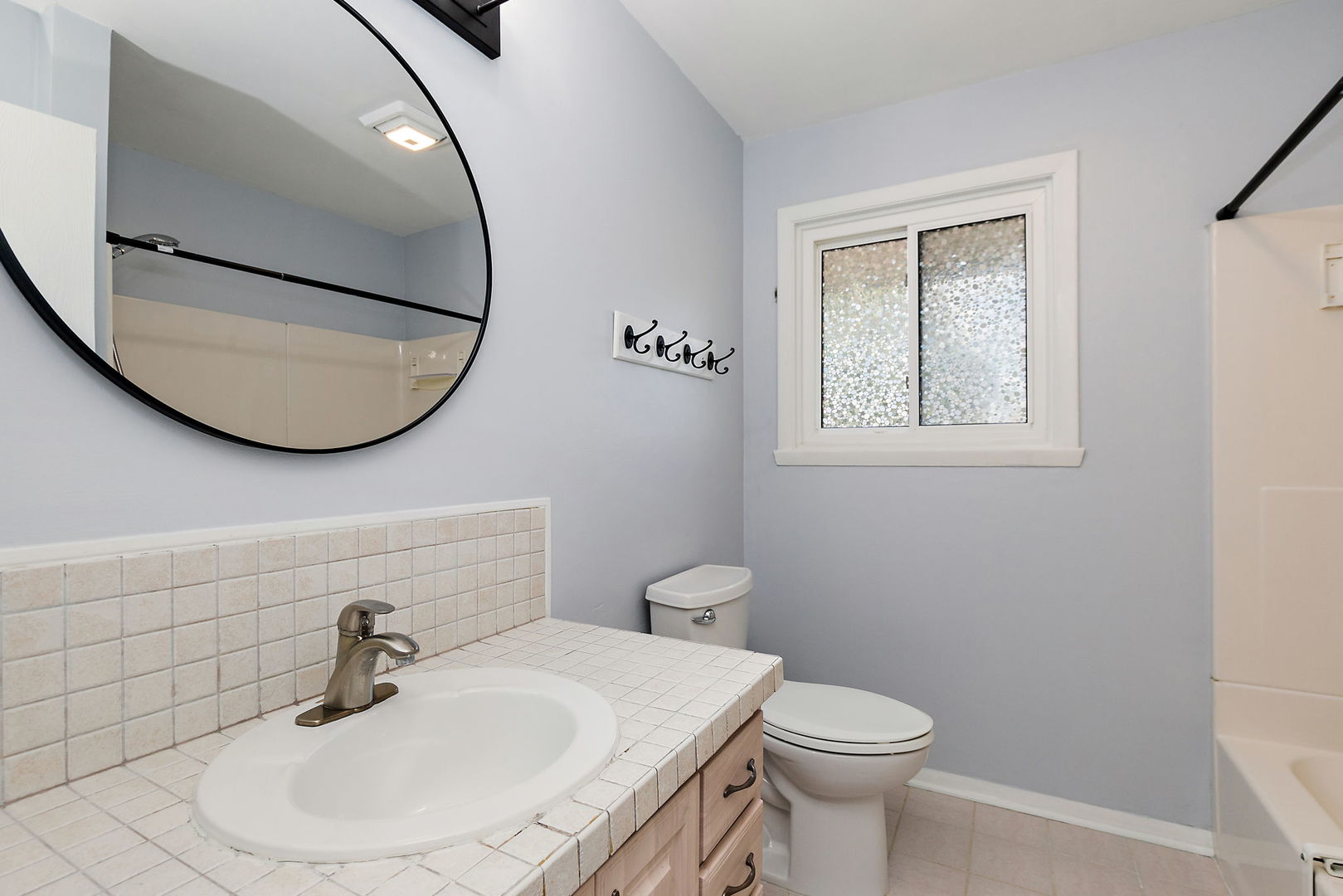 1126 tiverton Court, Schaumburg, IL 60193