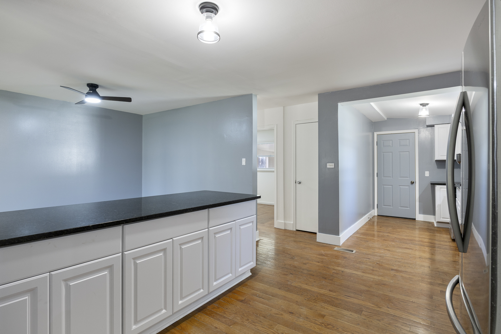 2N238 Highland Avenue, Glen Ellyn, IL 60137