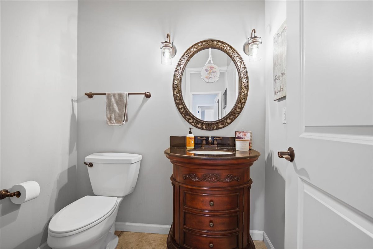 3308 Carrington Lane, Bloomington, IL 61705