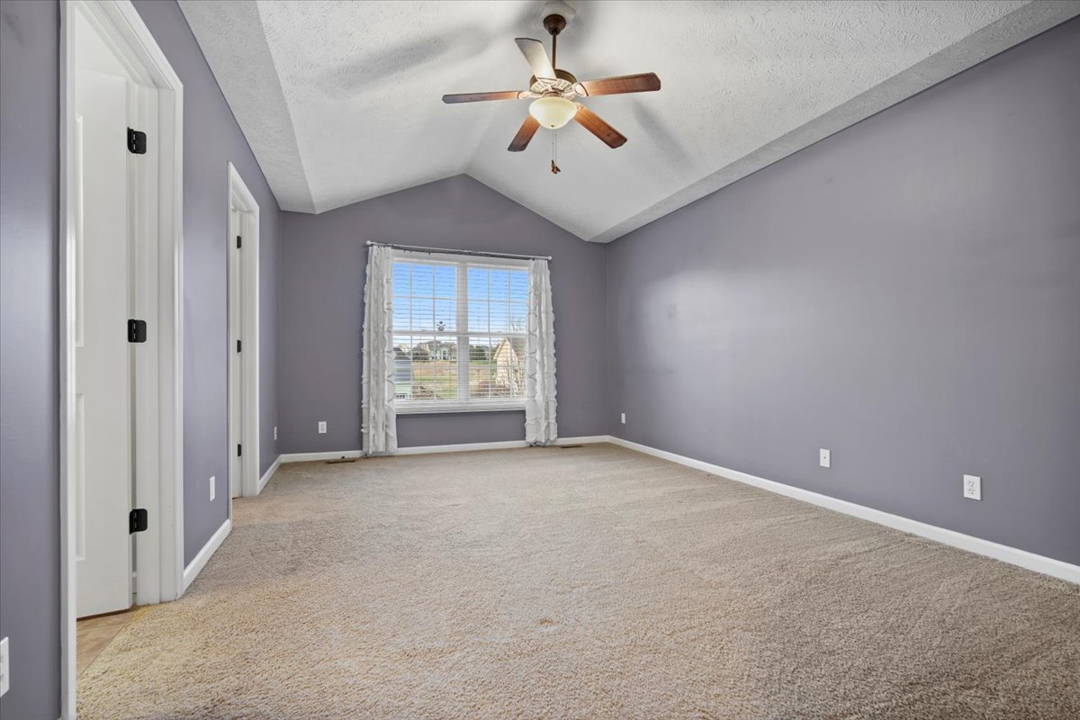 3308 Carrington Lane, Bloomington, IL 61705