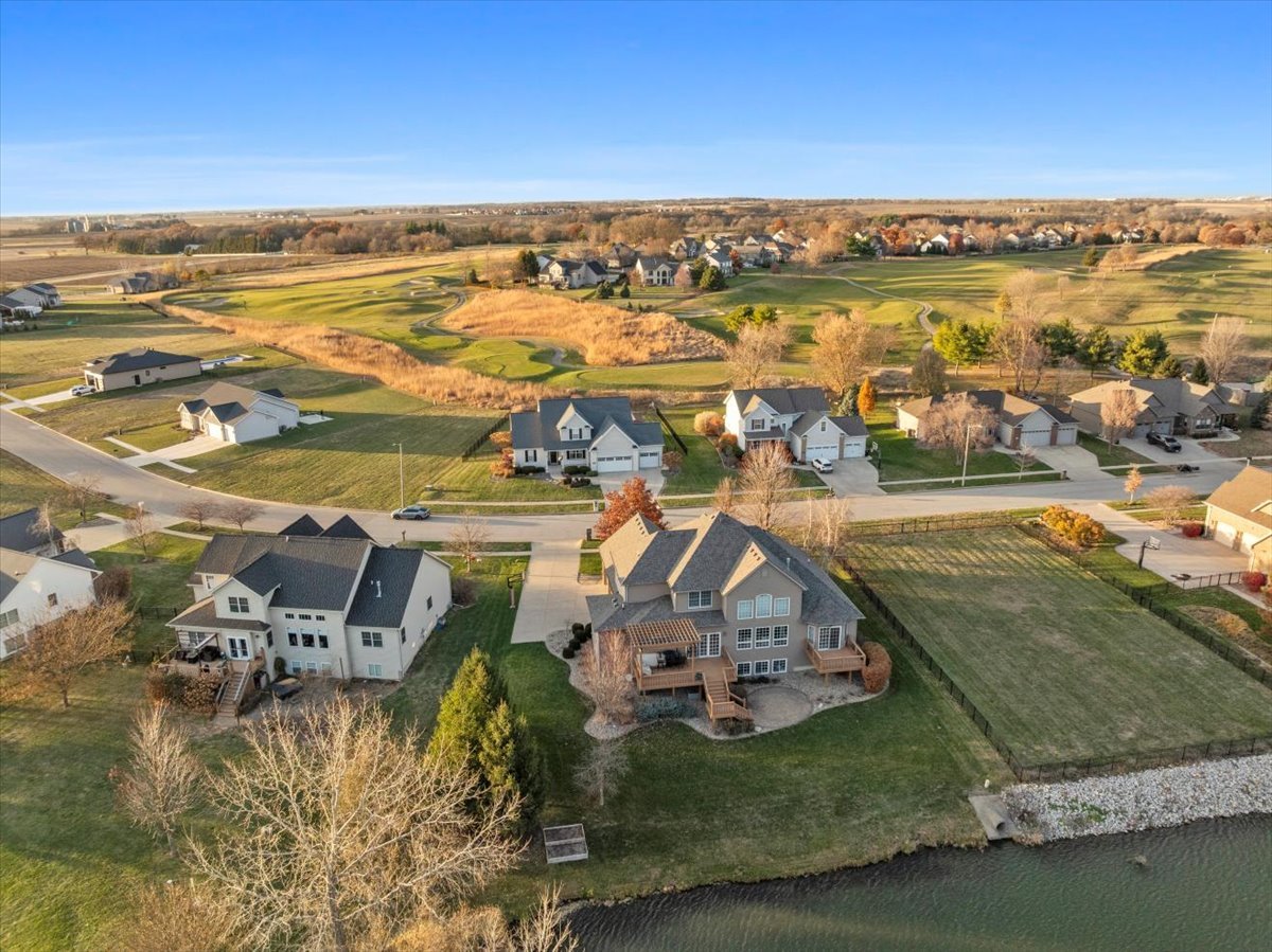 3308 Carrington Lane, Bloomington, IL 61705