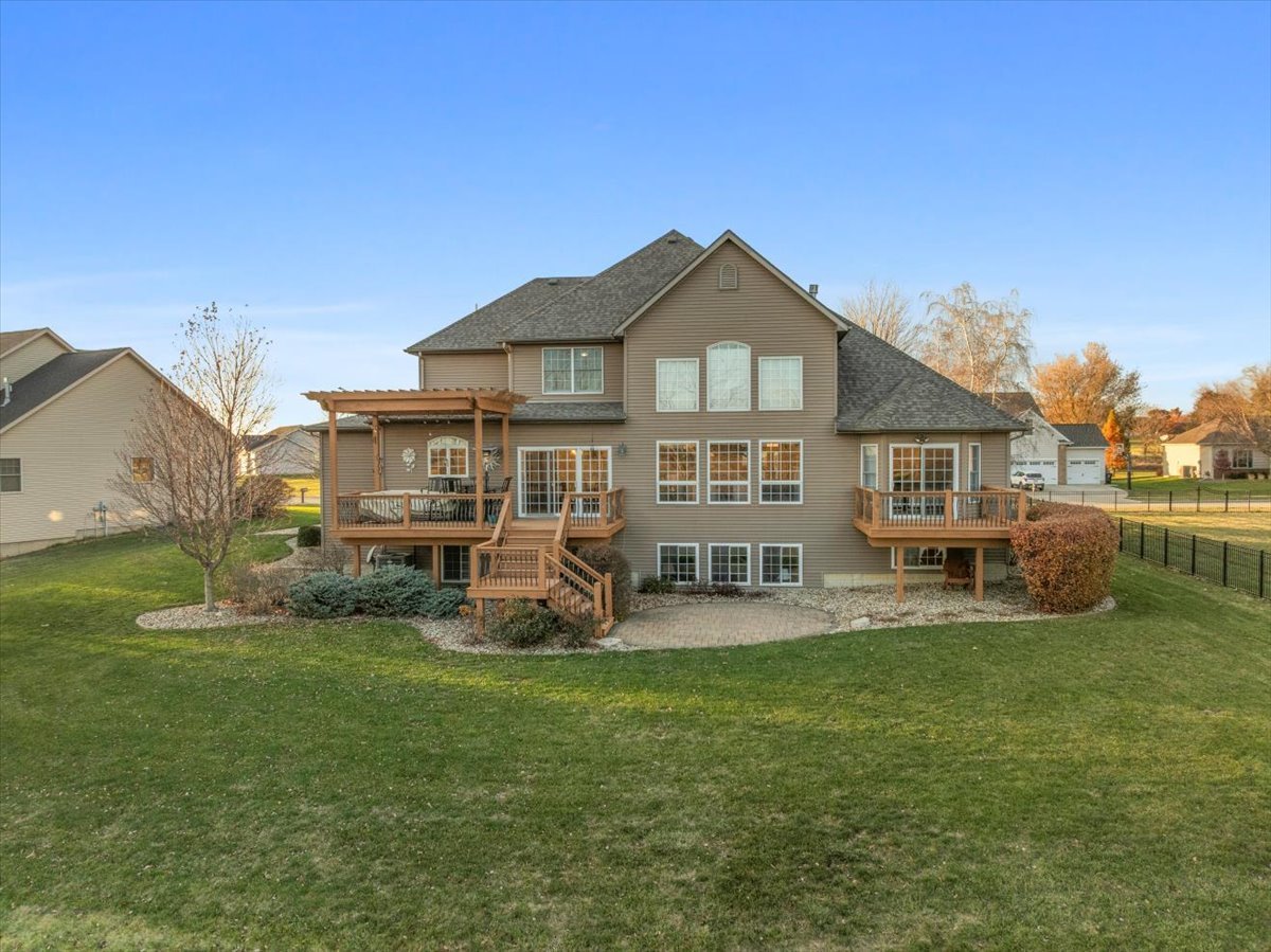 3308 Carrington Lane, Bloomington, IL 61705