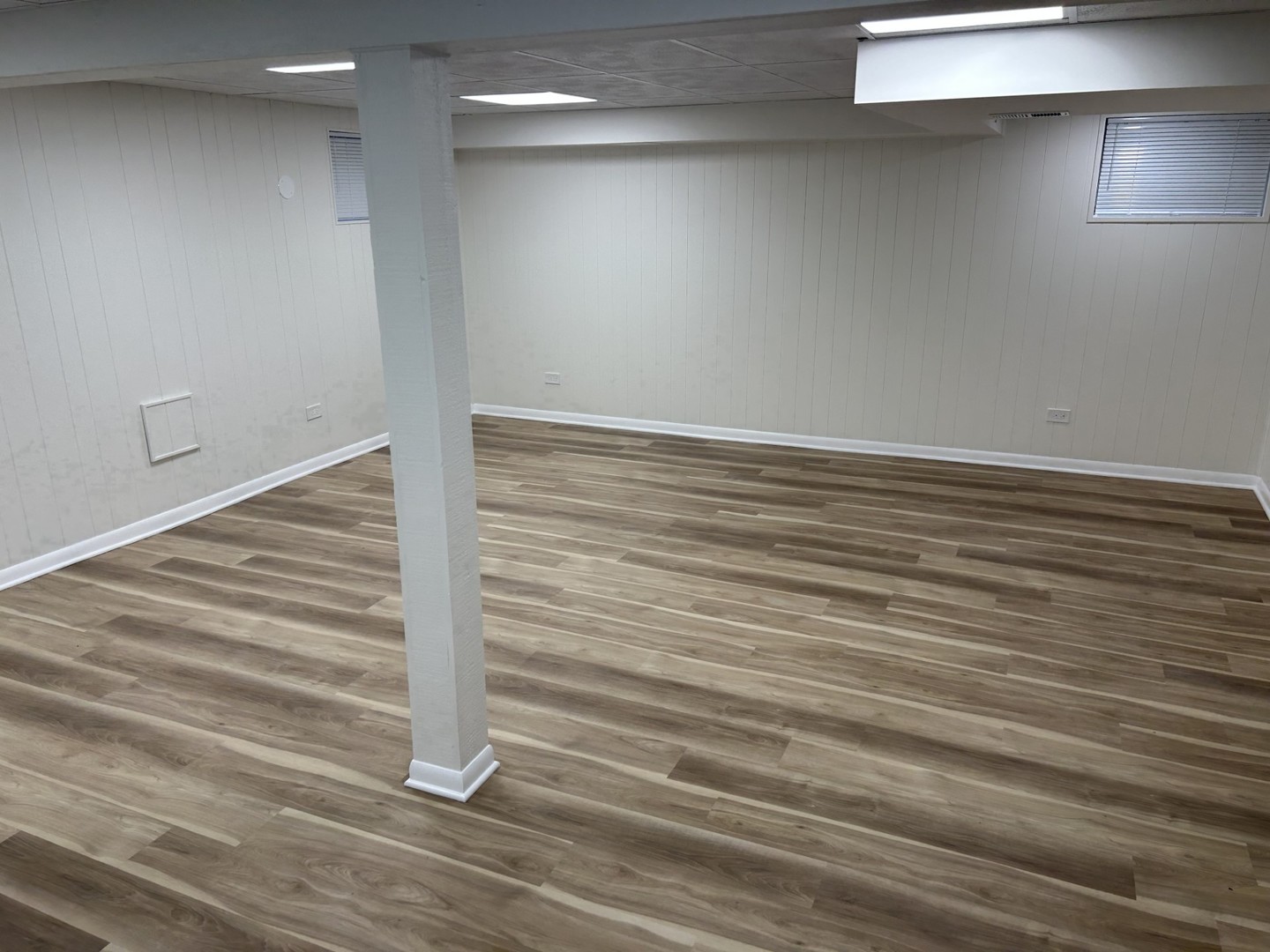 2811 N Harvard Avenue, Arlington Heights, IL 60004