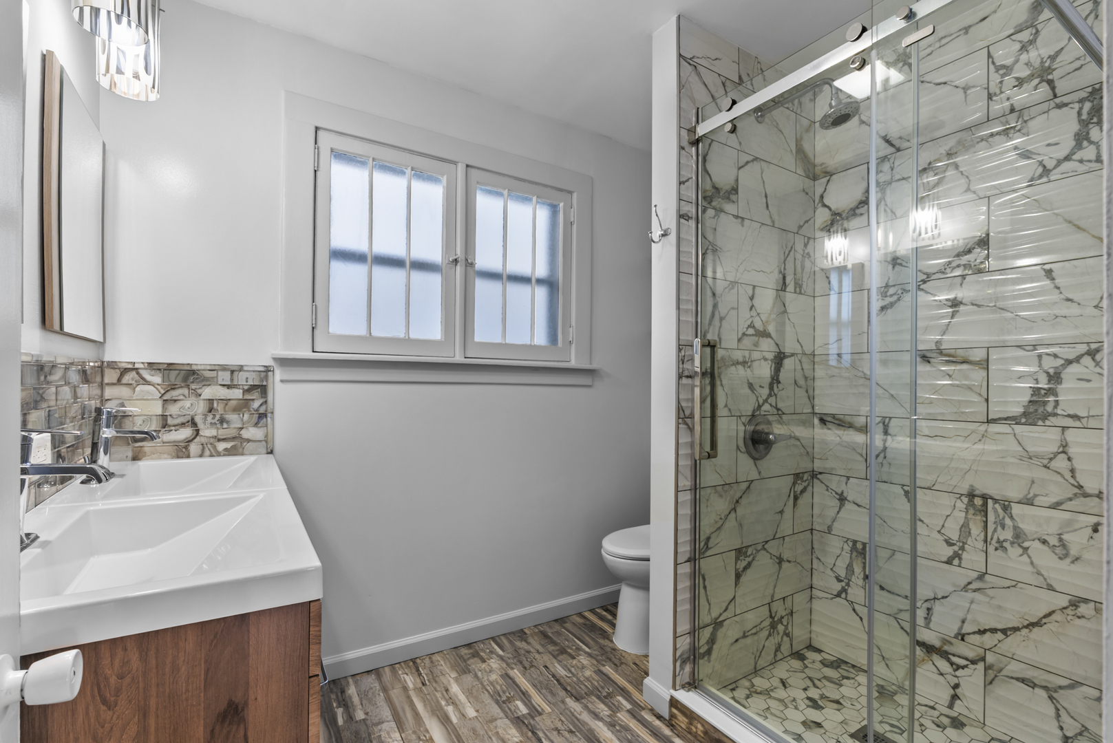 446 Seminary Avenue, Aurora, IL 60505