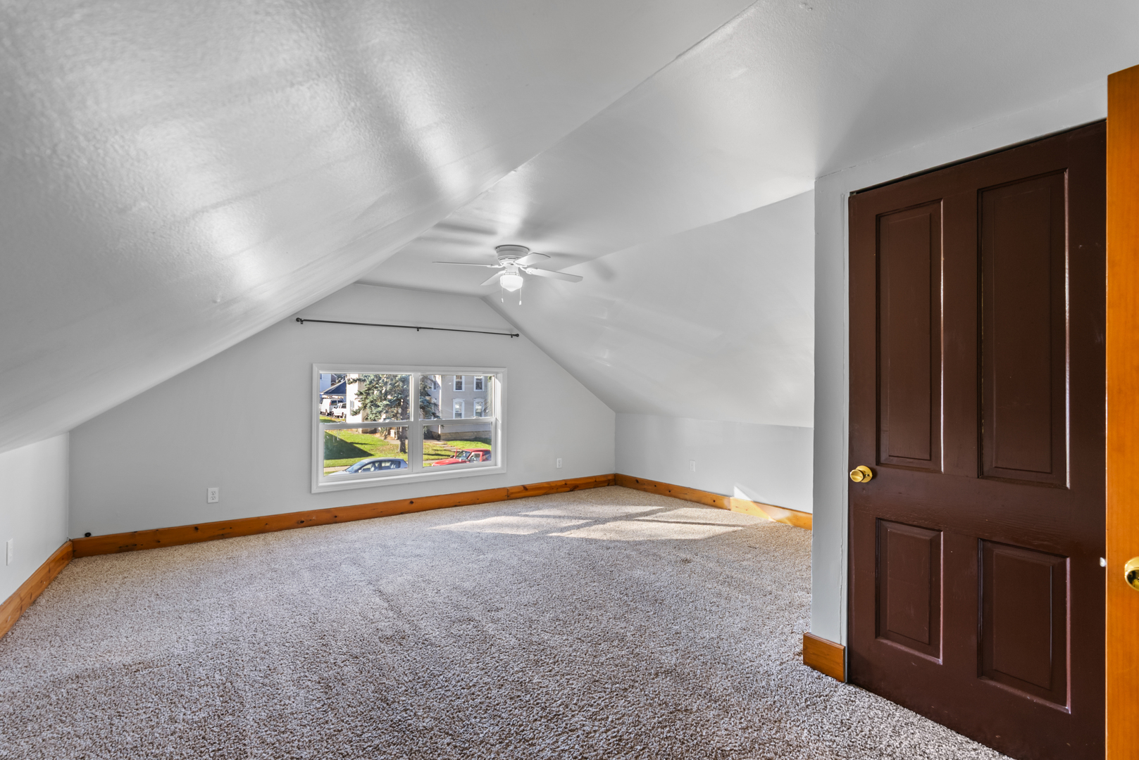 446 Seminary Avenue, Aurora, IL 60505