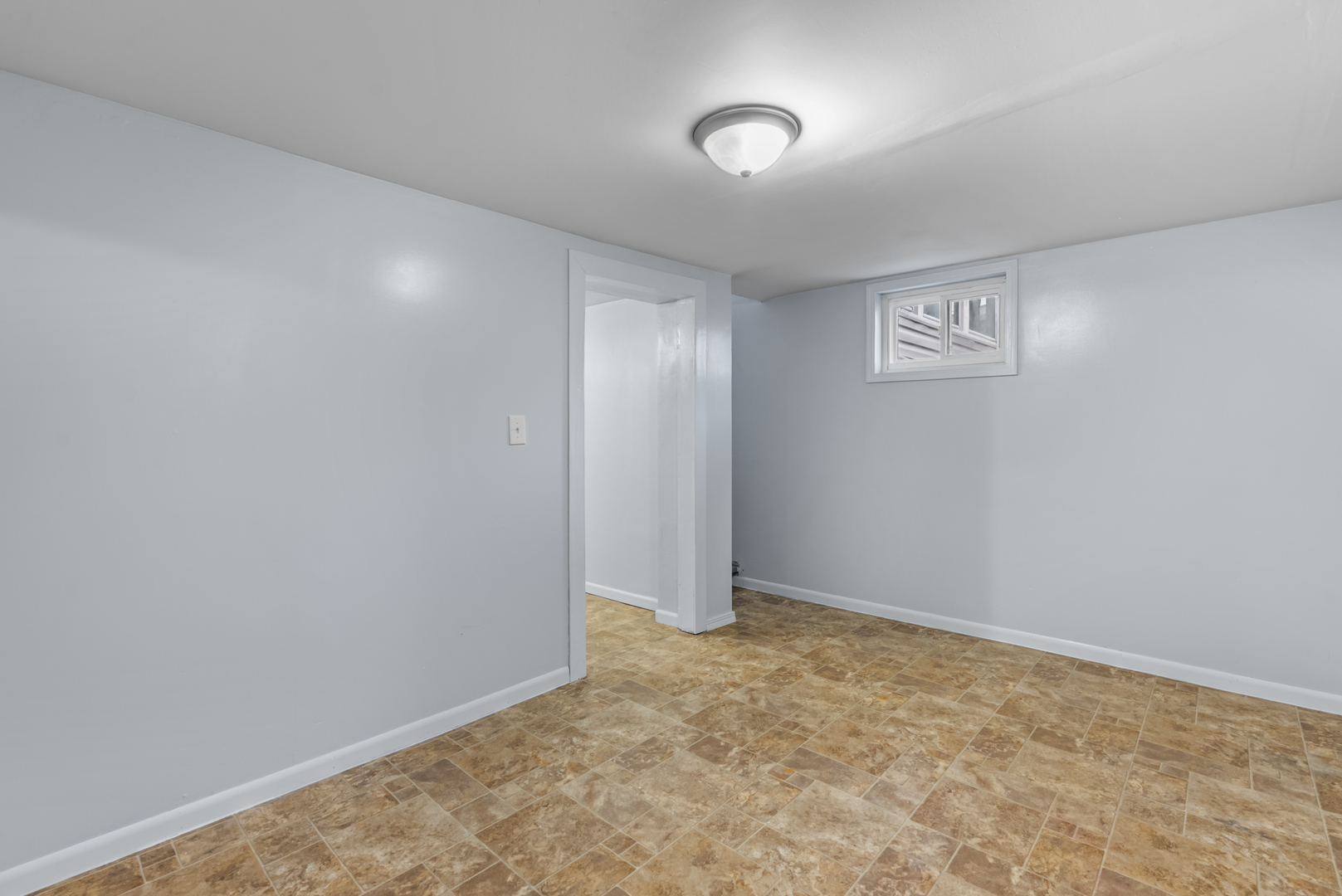 446 Seminary Avenue, Aurora, IL 60505