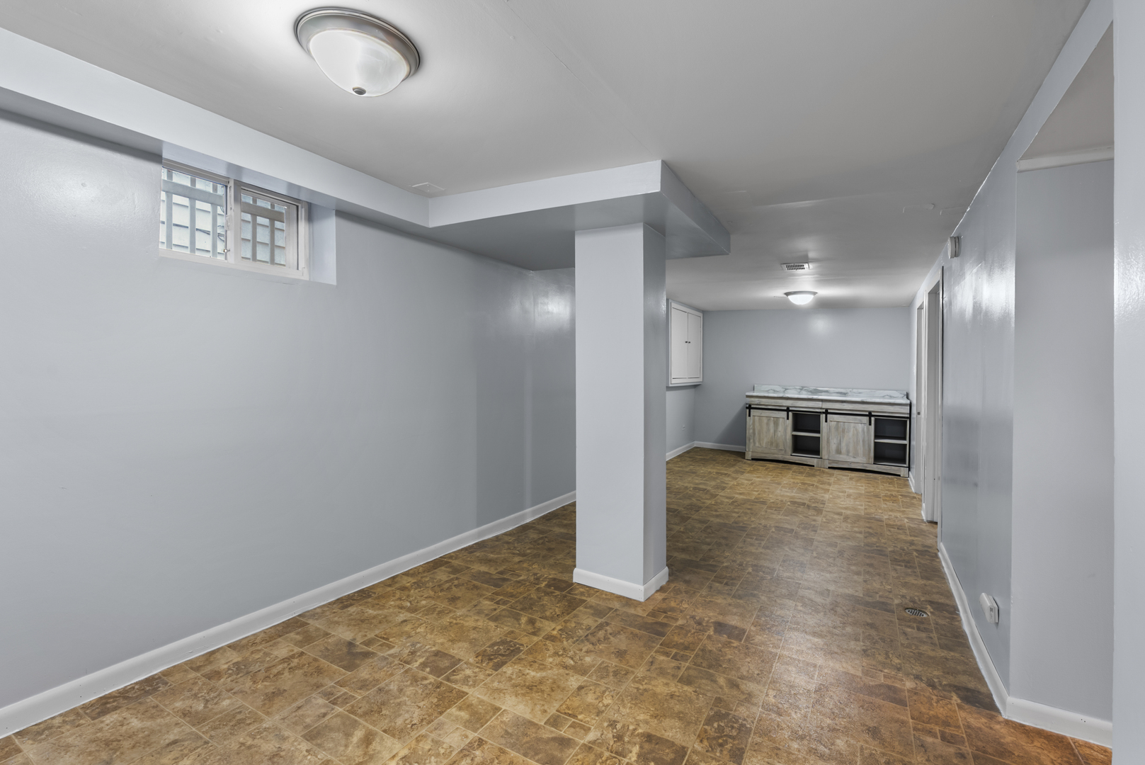 446 Seminary Avenue, Aurora, IL 60505