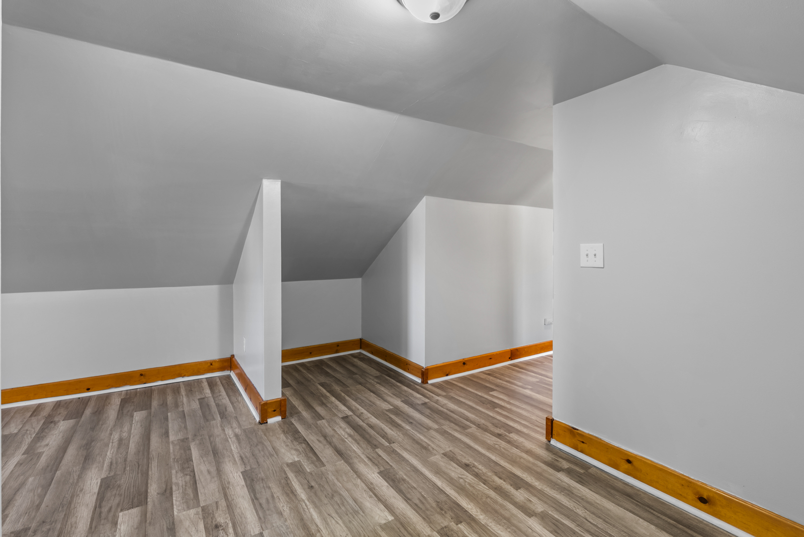 446 Seminary Avenue, Aurora, IL 60505