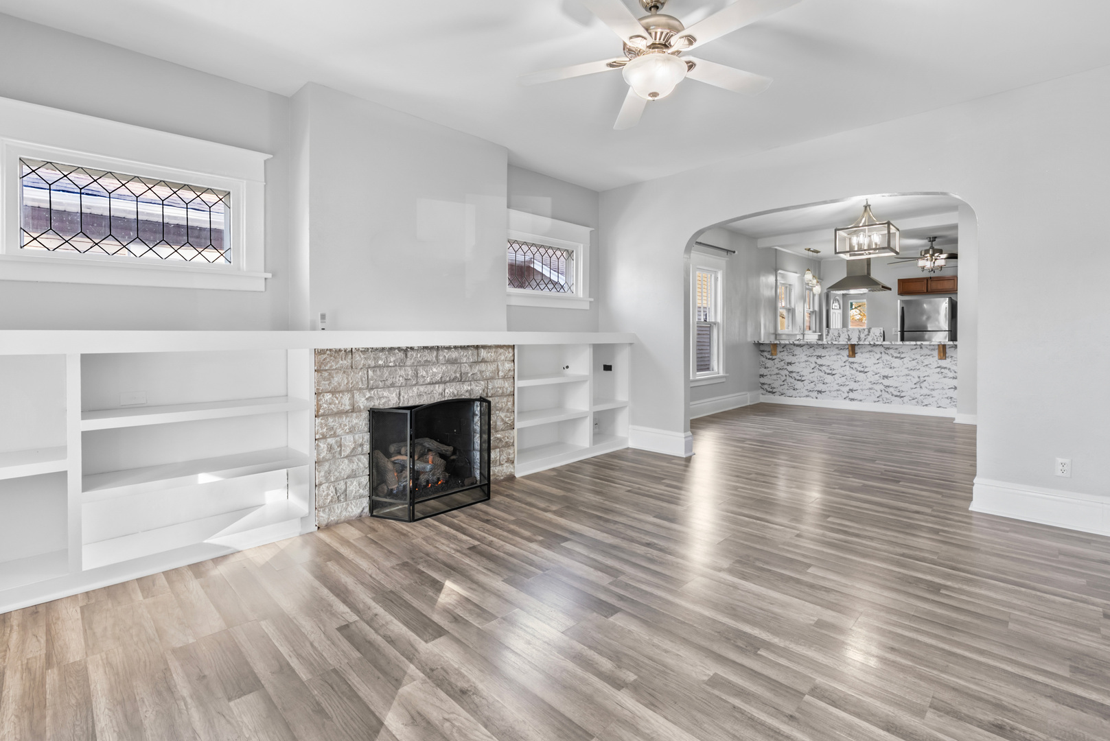 446 Seminary Avenue, Aurora, IL 60505