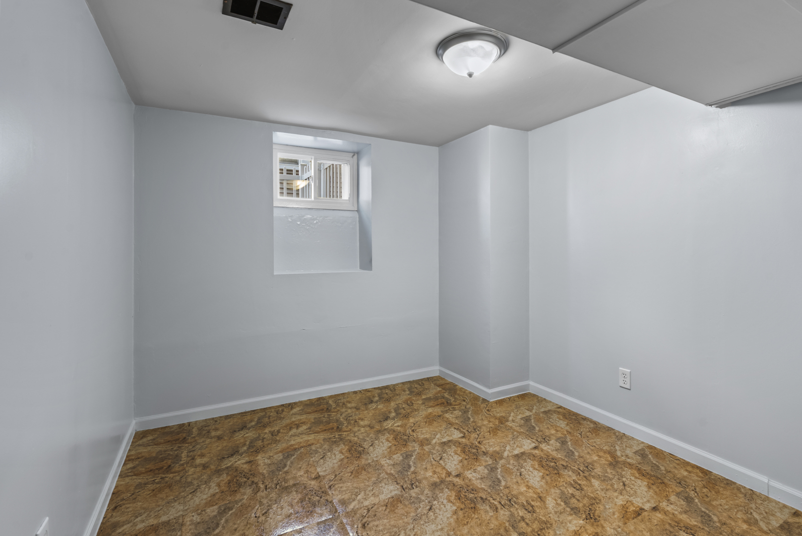 446 Seminary Avenue, Aurora, IL 60505