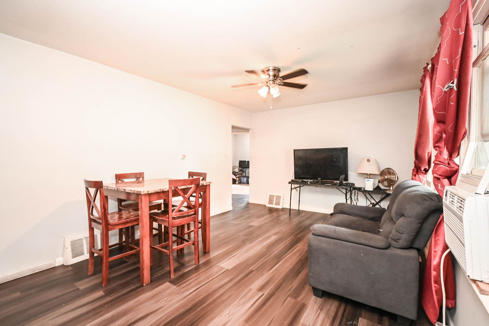 1636 Rice Street, Waukegan, IL 60087