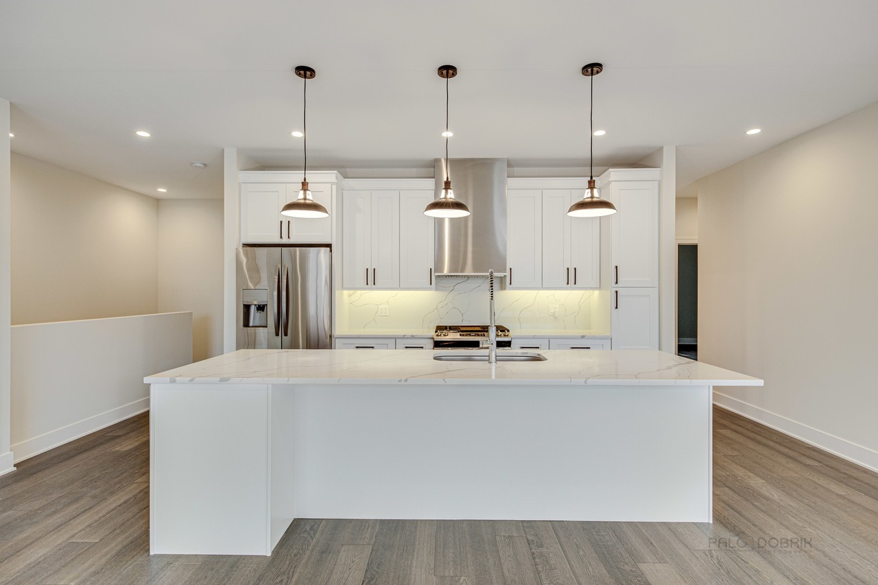 1204 N Spaulding Avenue #1N, Chicago, IL 60651