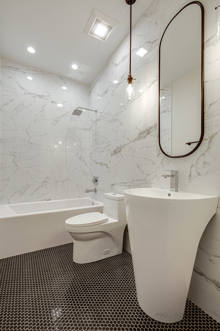 1204 N Spaulding Avenue #1N, Chicago, IL 60651