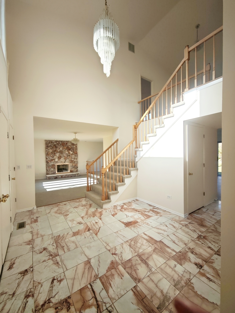 3820 Kiess Drive, Glenview, IL 60025