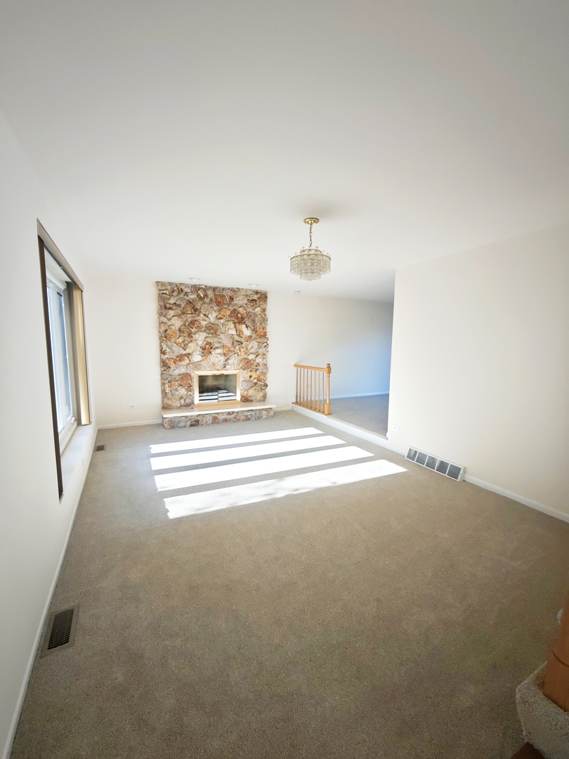 3820 Kiess Drive, Glenview, IL 60025