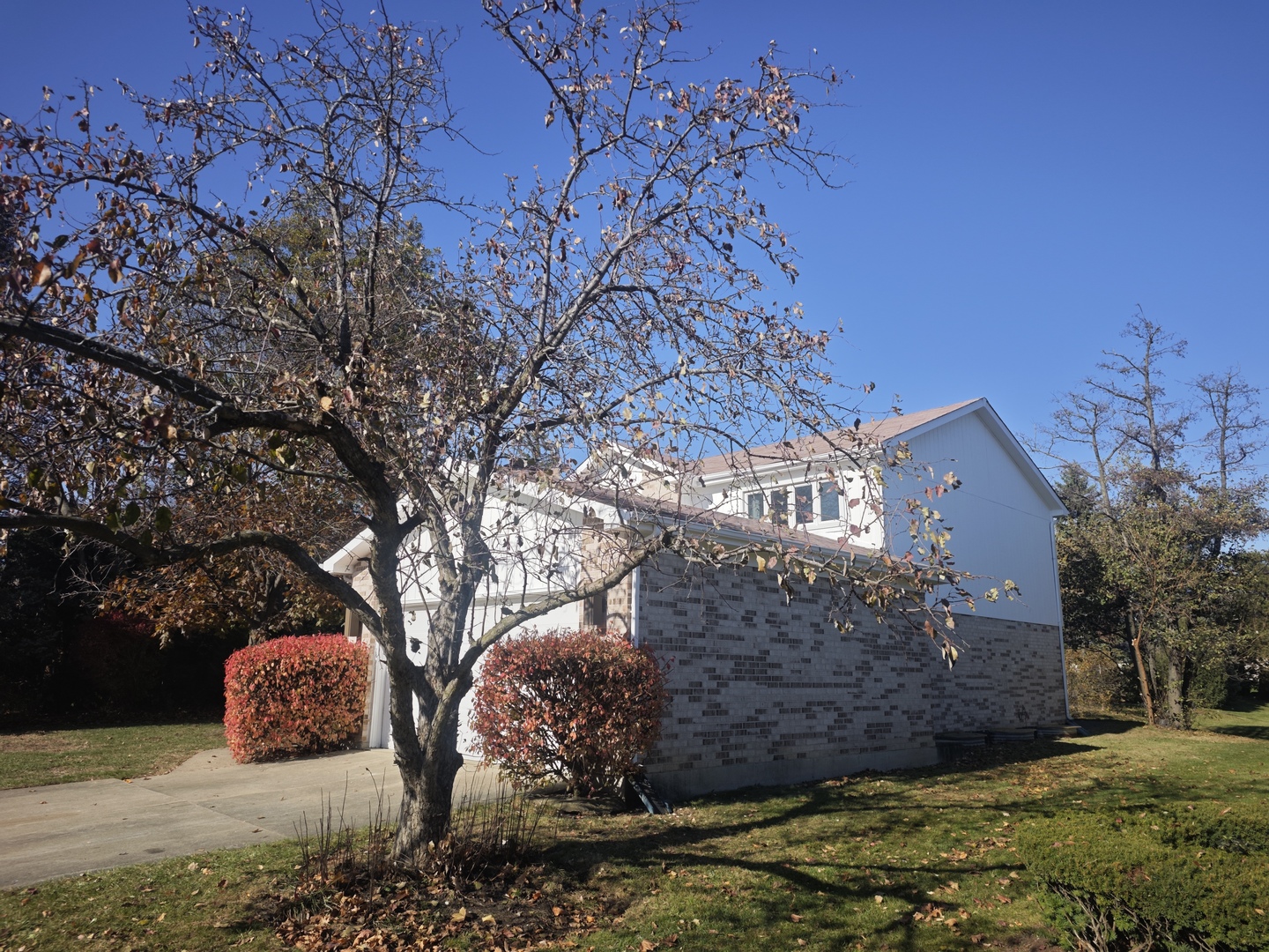 3820 Kiess Drive, Glenview, IL 60025