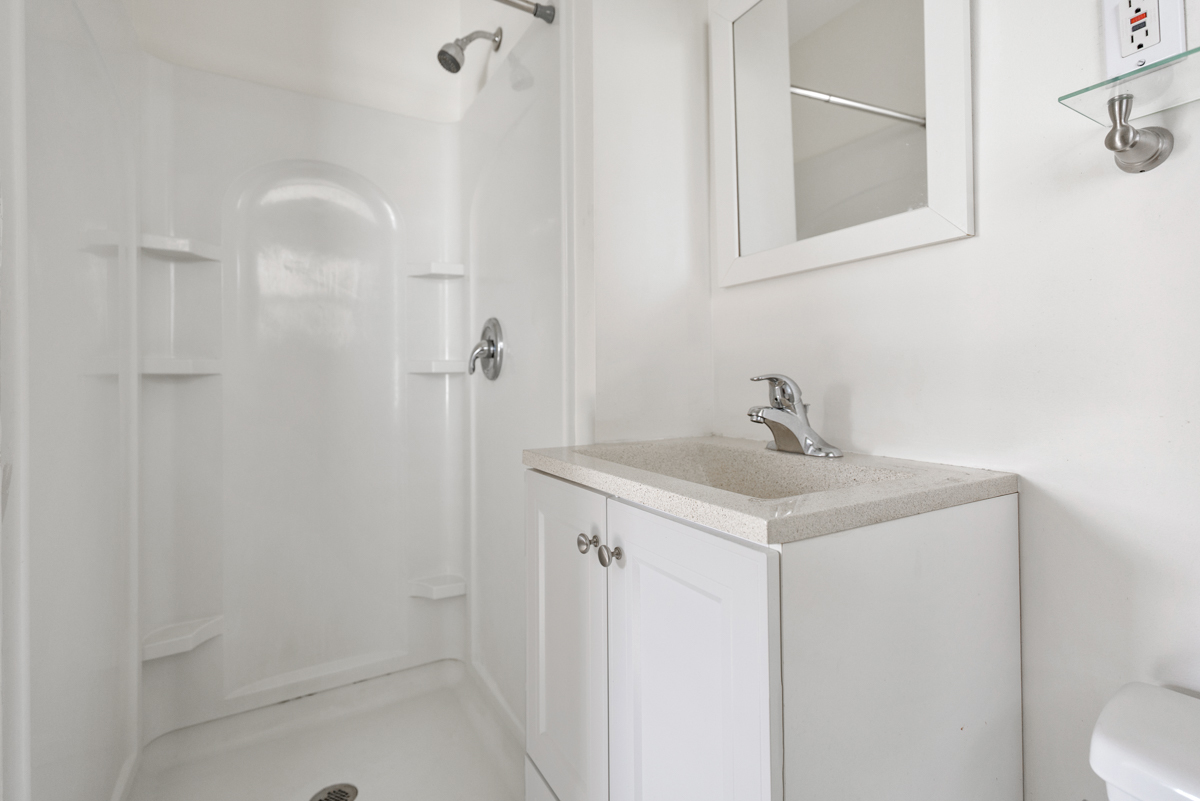 635 Love Street, Elk Grove Village, IL 60007