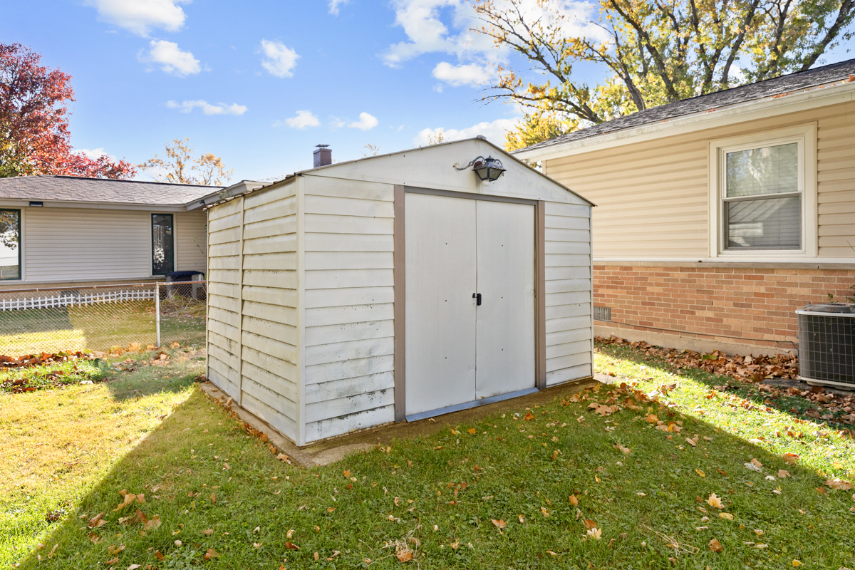 635 Love Street, Elk Grove Village, IL 60007