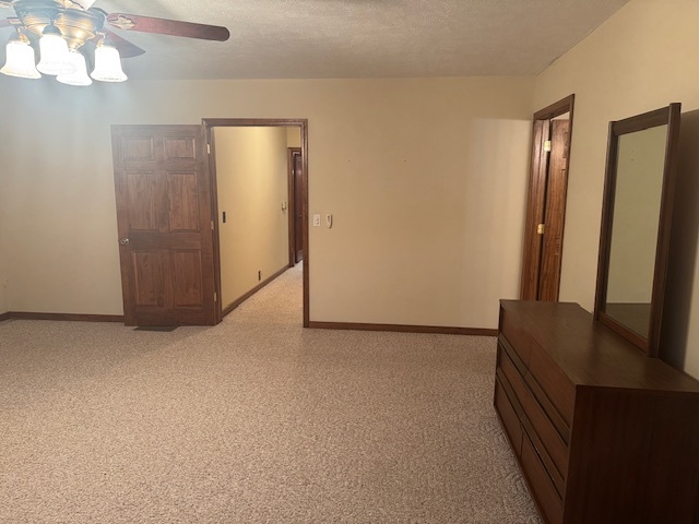 307 N Linden Street, Clinton, IL 61727