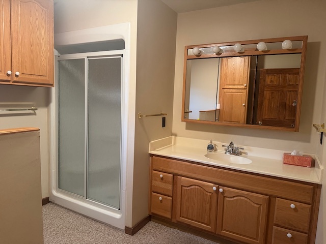 307 N Linden Street, Clinton, IL 61727