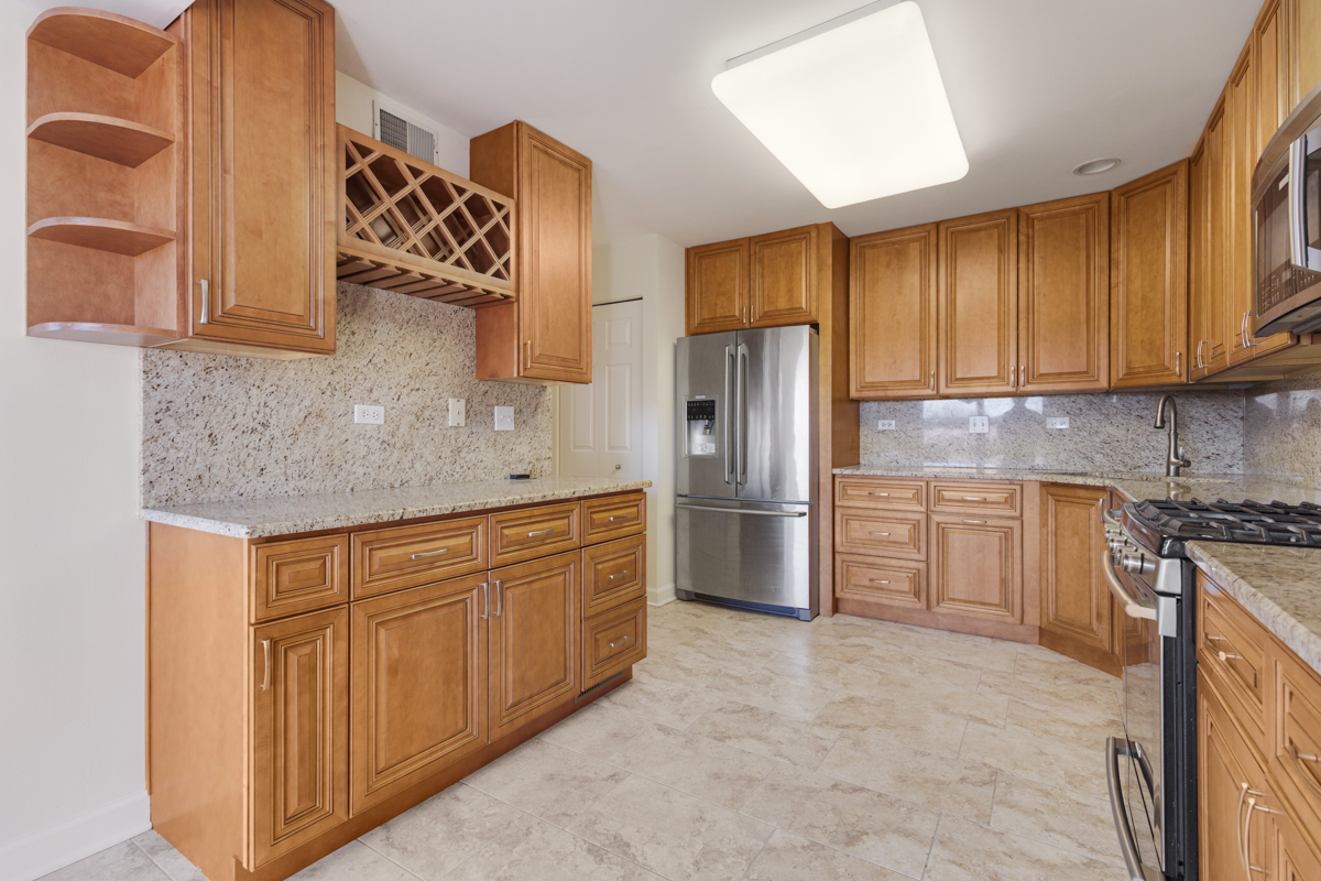 Elk Grove Village, IL 60007