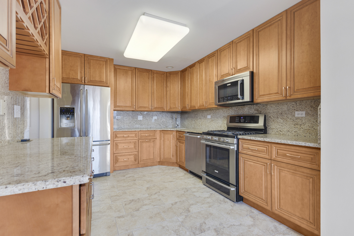 Elk Grove Village, IL 60007