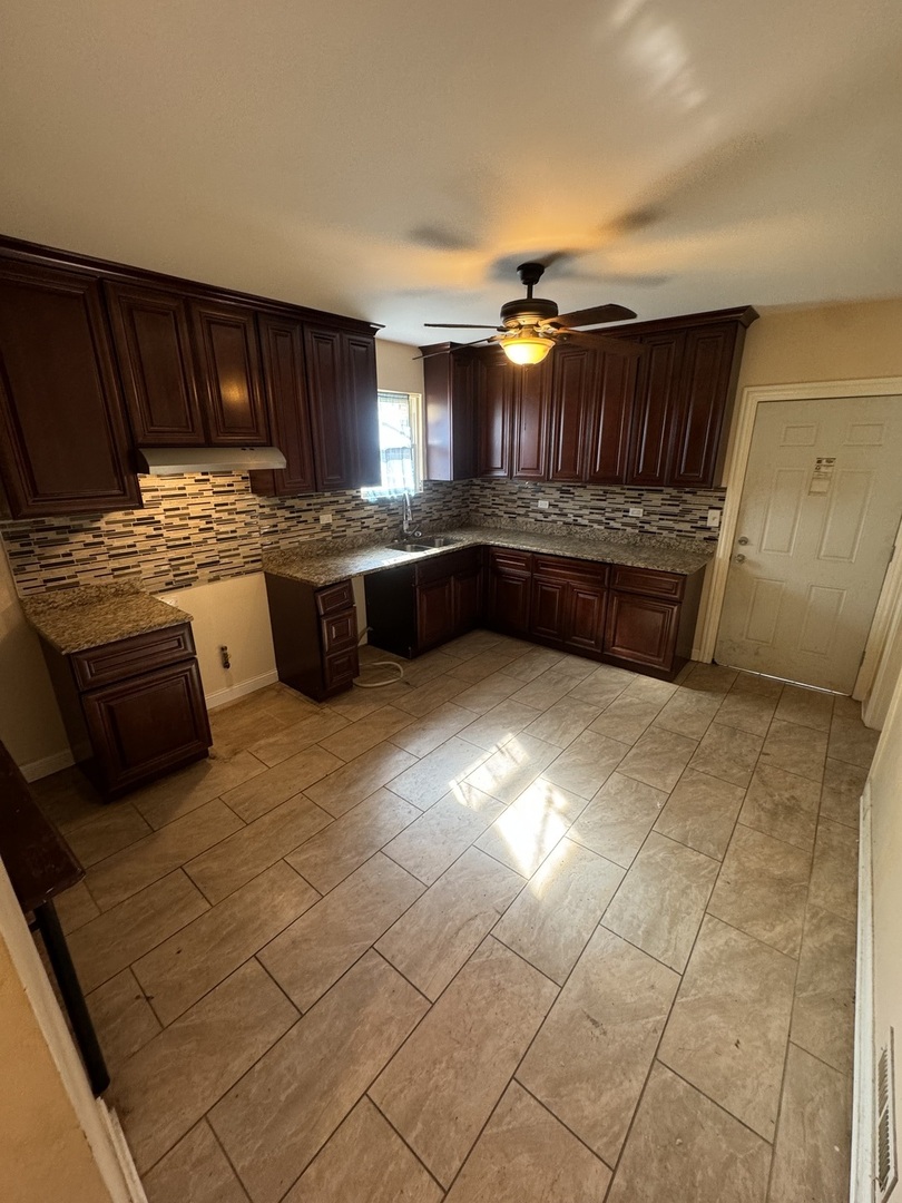 10806 S Eggleston Avenue, Chicago, IL 60628