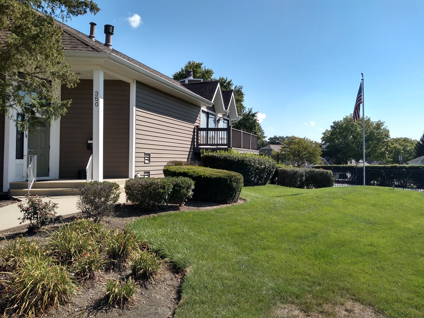 350 Newgate Court #V2, Schaumburg, IL 60193