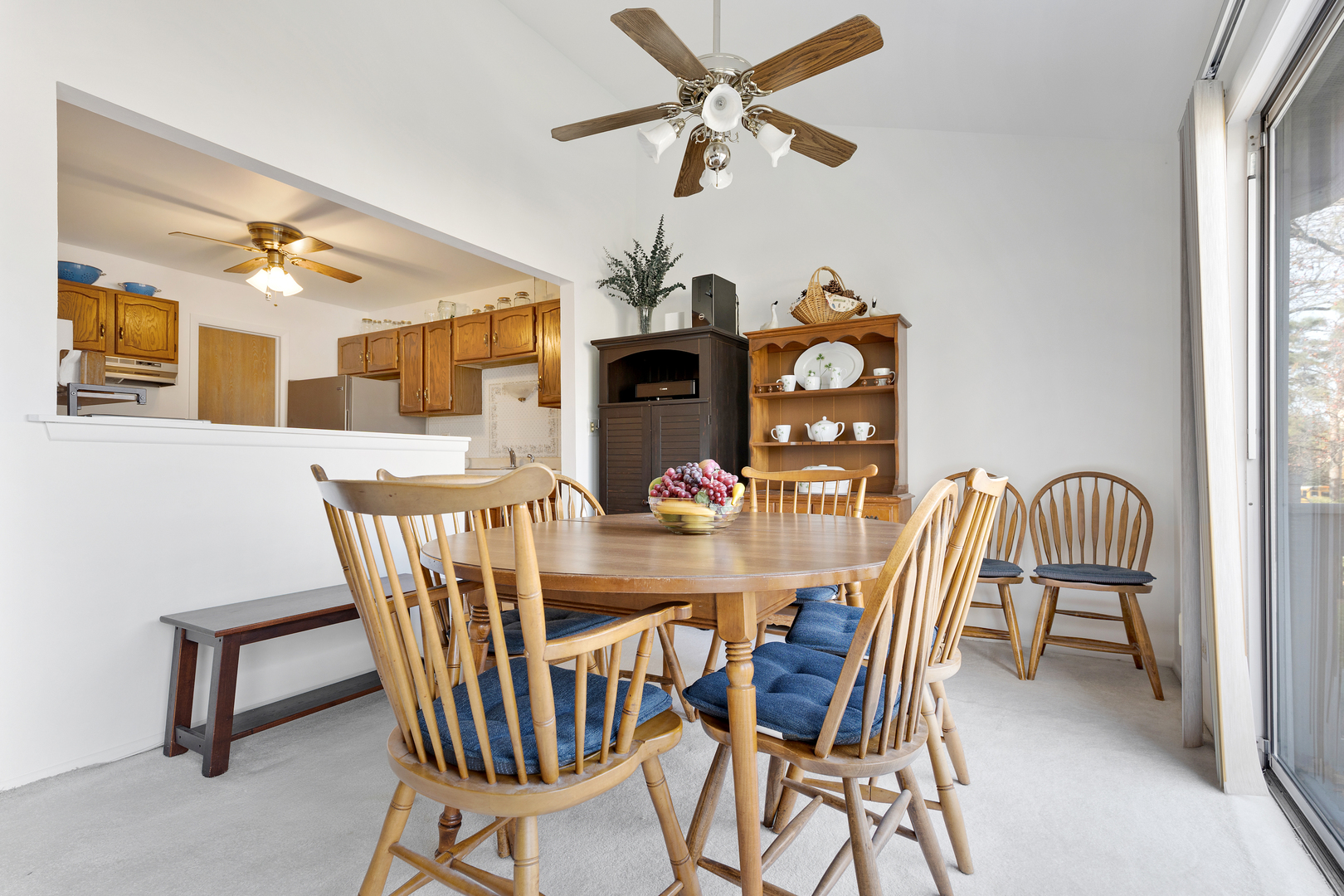 350 Newgate Court #V2, Schaumburg, IL 60193