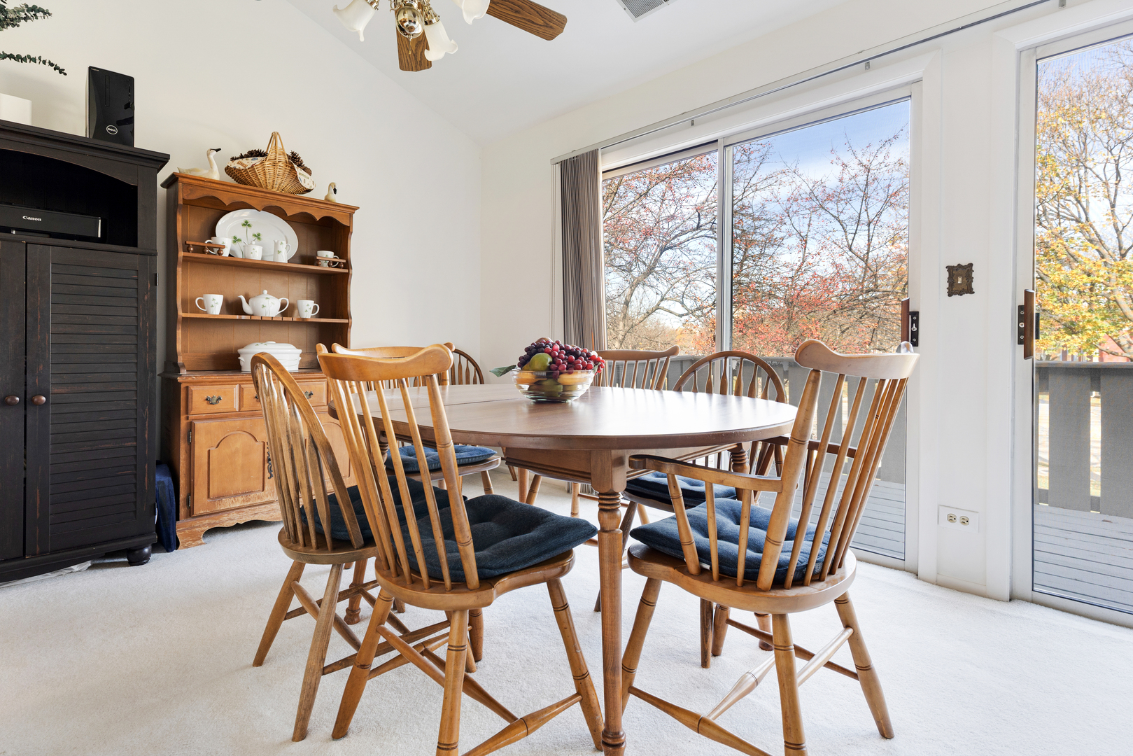 350 Newgate Court #V2, Schaumburg, IL 60193