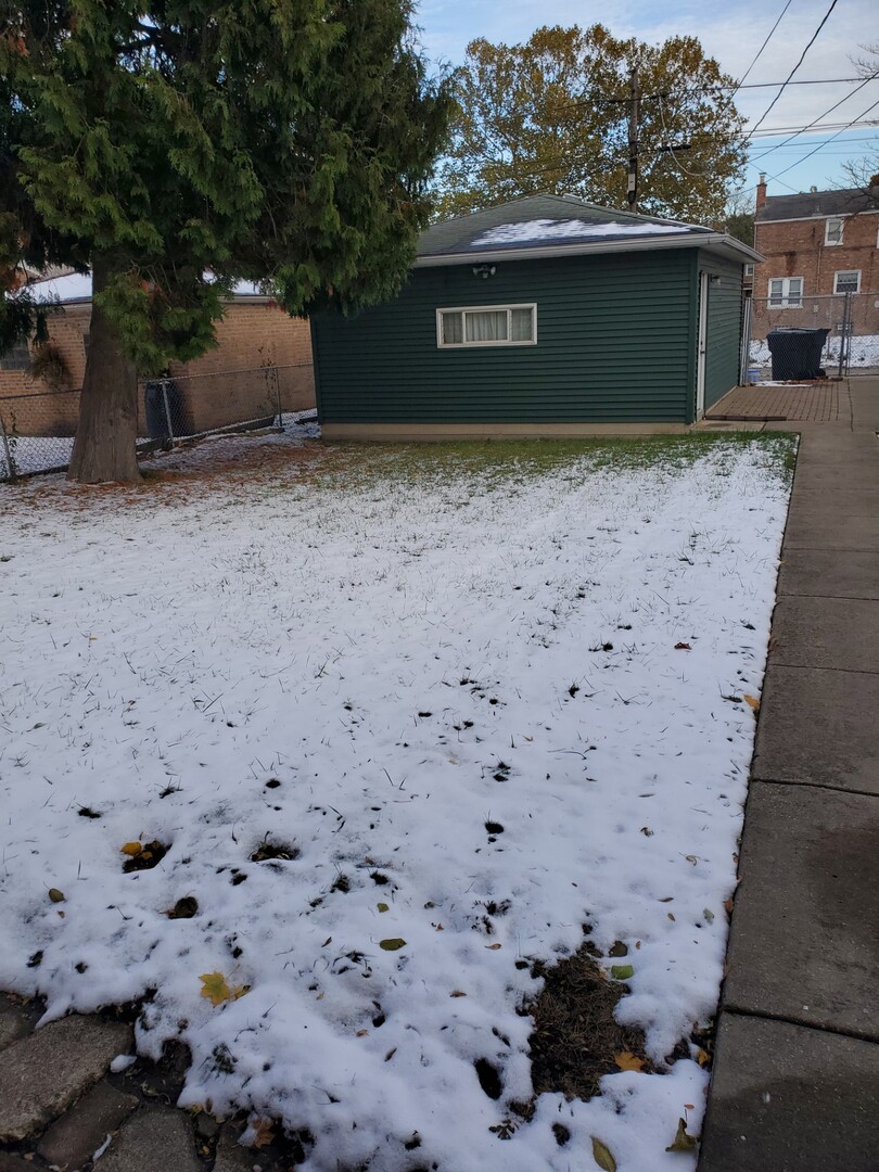 9213 S Forest Avenue, Chicago, IL 60619