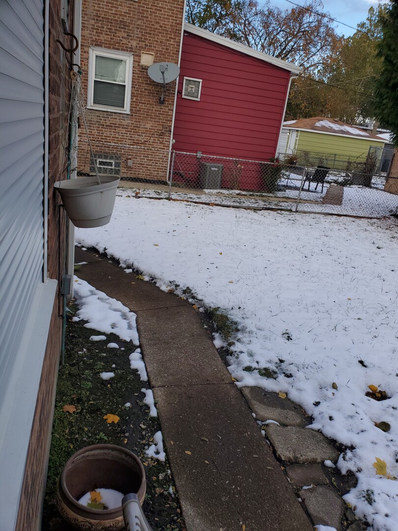 9213 S Forest Avenue, Chicago, IL 60619