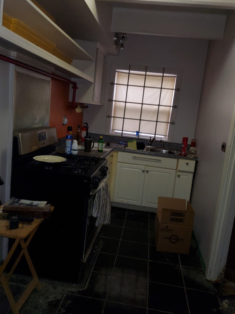 9213 S Forest Avenue, Chicago, IL 60619