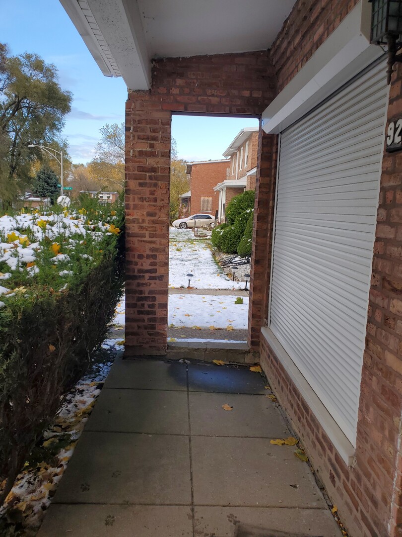 9213 S Forest Avenue, Chicago, IL 60619