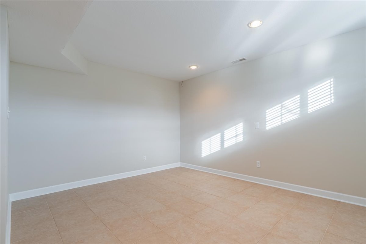 1612 Myra Lane, Bloomington, IL 61704