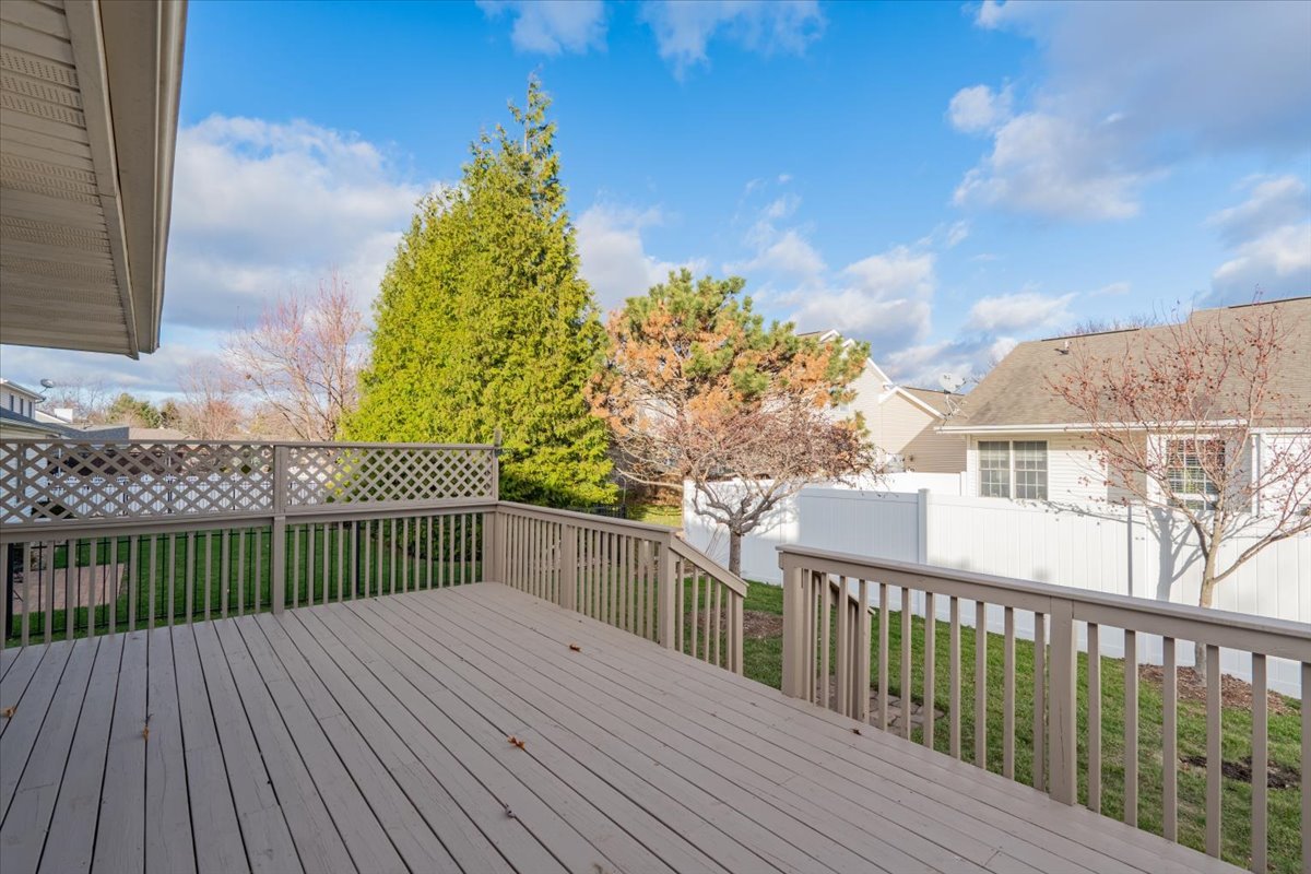 1612 Myra Lane, Bloomington, IL 61704